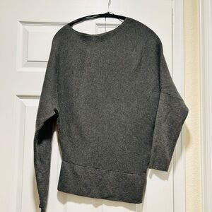 Banana Republic Gray Crew Neck Sweater Relaxed Fit